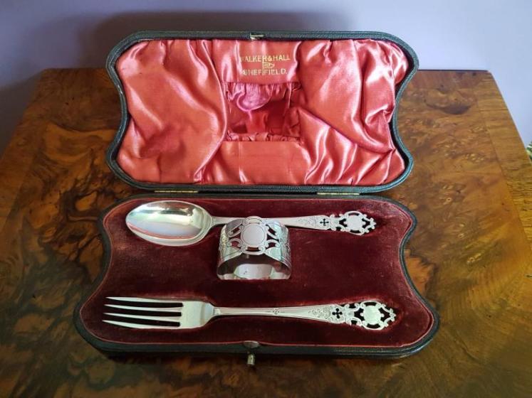 Victorian Walker and Hall Silver Child's Christening Set - Image 1