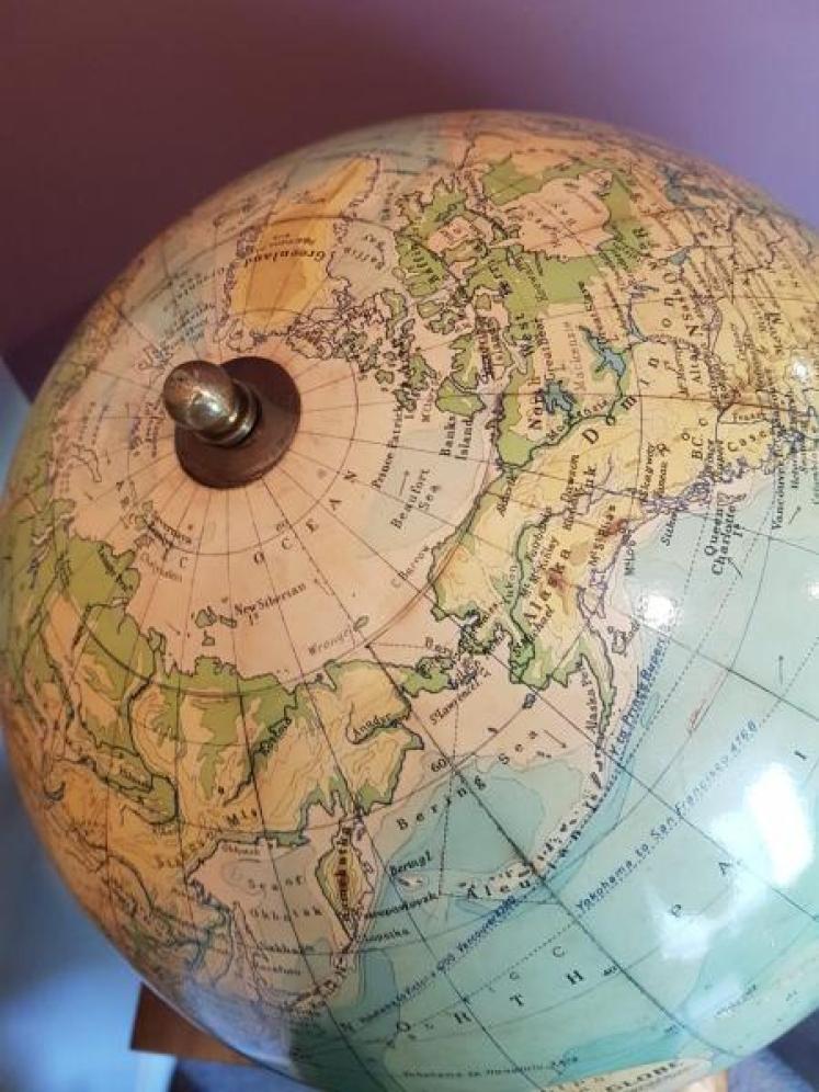 Superb Antique 1930's Phillips Plaster Terrestrial Globe - Image 4