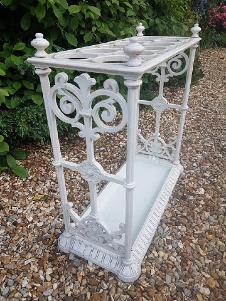 Coalbrookdale 19th Century Cast Iron Umbrella/Stick Stand - Image 2