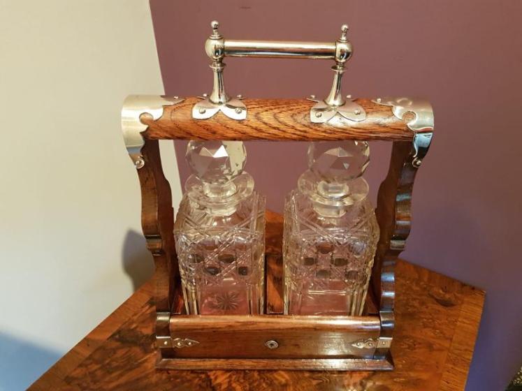 Top Quality Mid Victorian Antique Two Bottle Tantalus - Image 1
