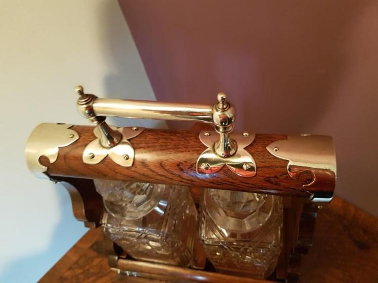 Top Quality Mid Victorian Antique Two Bottle Tantalus - Image 5