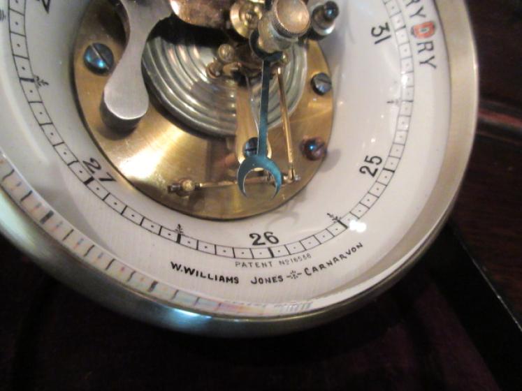 Top Quality Victorian Marine Barometer in Original Case - Image 3
