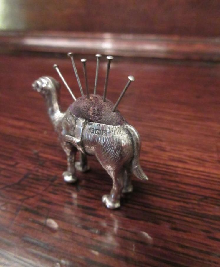 Rare Edwardian Silver Novelty 'Camel' Pin Cushion - Image 3