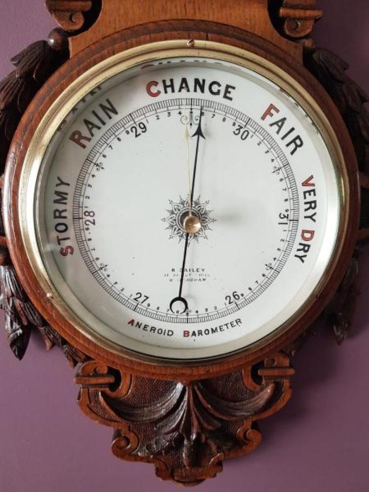 Top Quality Victorian Carved Oak Android Banjo Barometer - Image 2