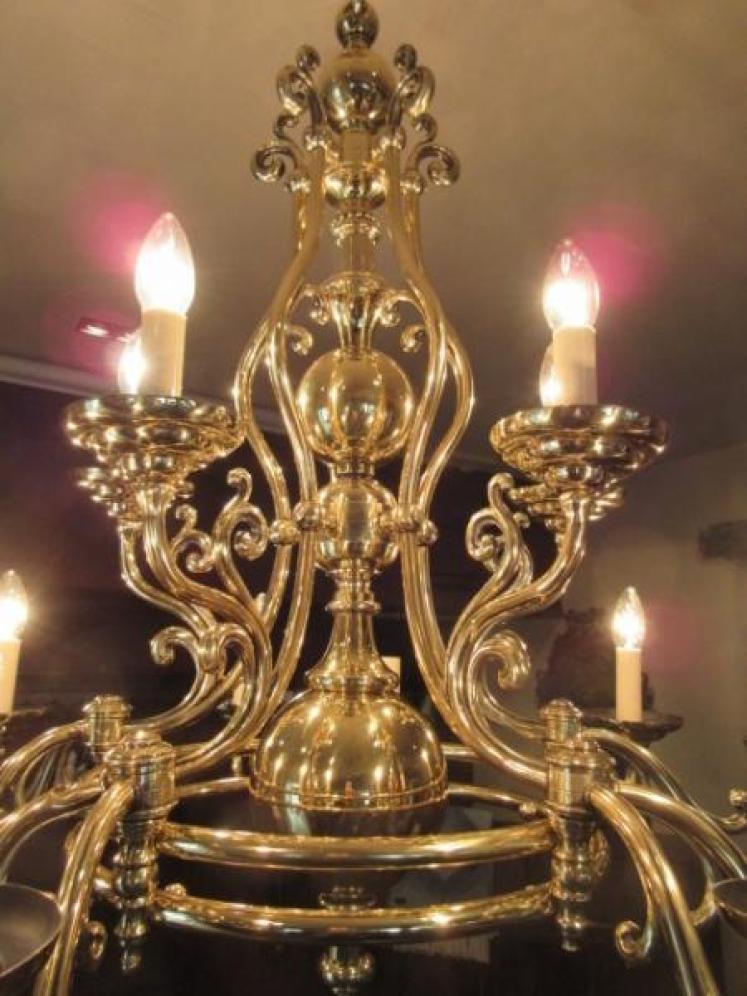 Stunning Late 19th Century Antique Two Tier Chandelier - Image 3