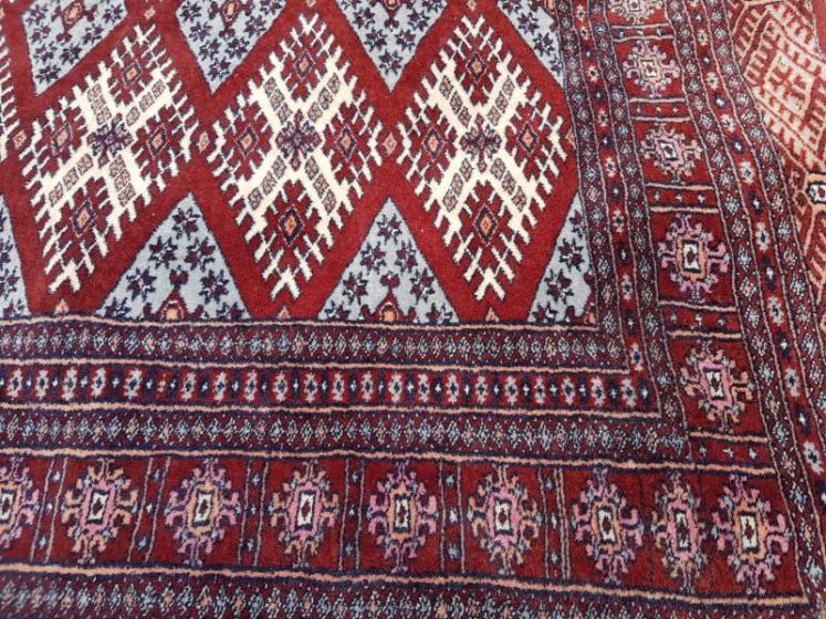 Fine Old Bokara Pure Wool Rug - Image 4
