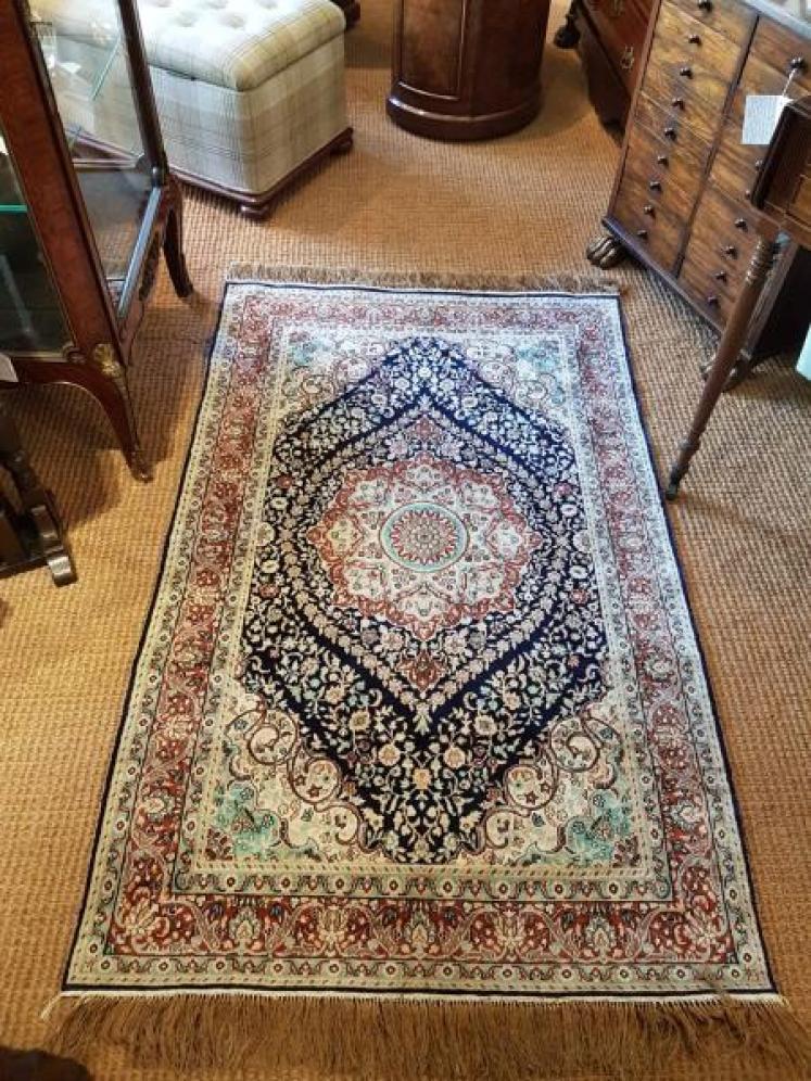 Old Persian silk rug - Image 1