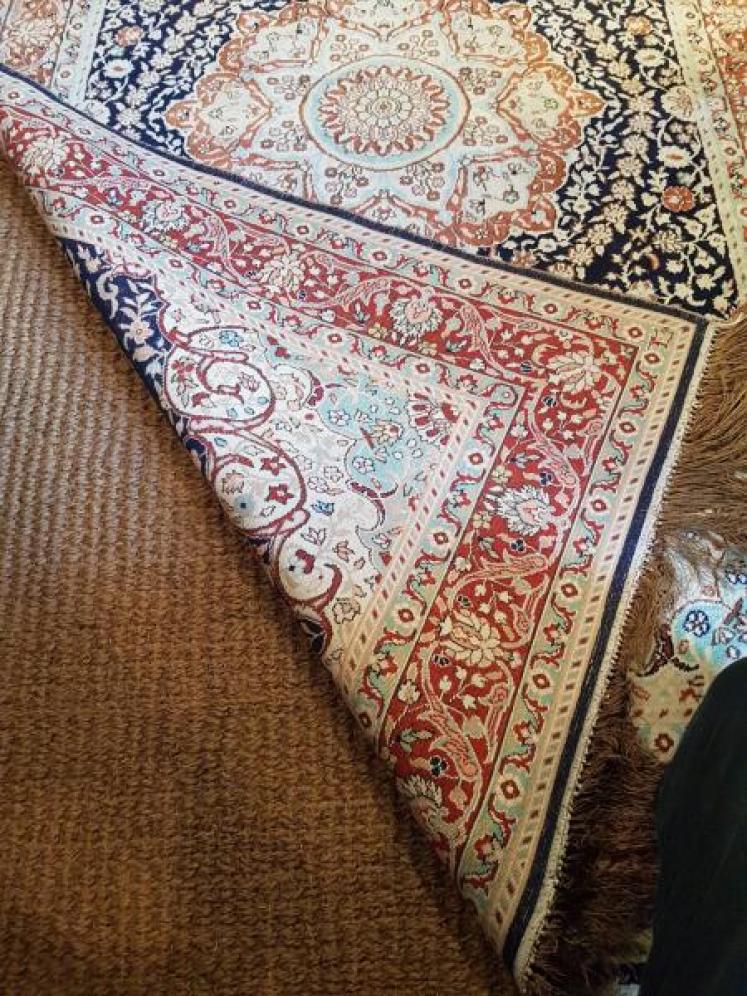 Old Persian silk rug - Image 4