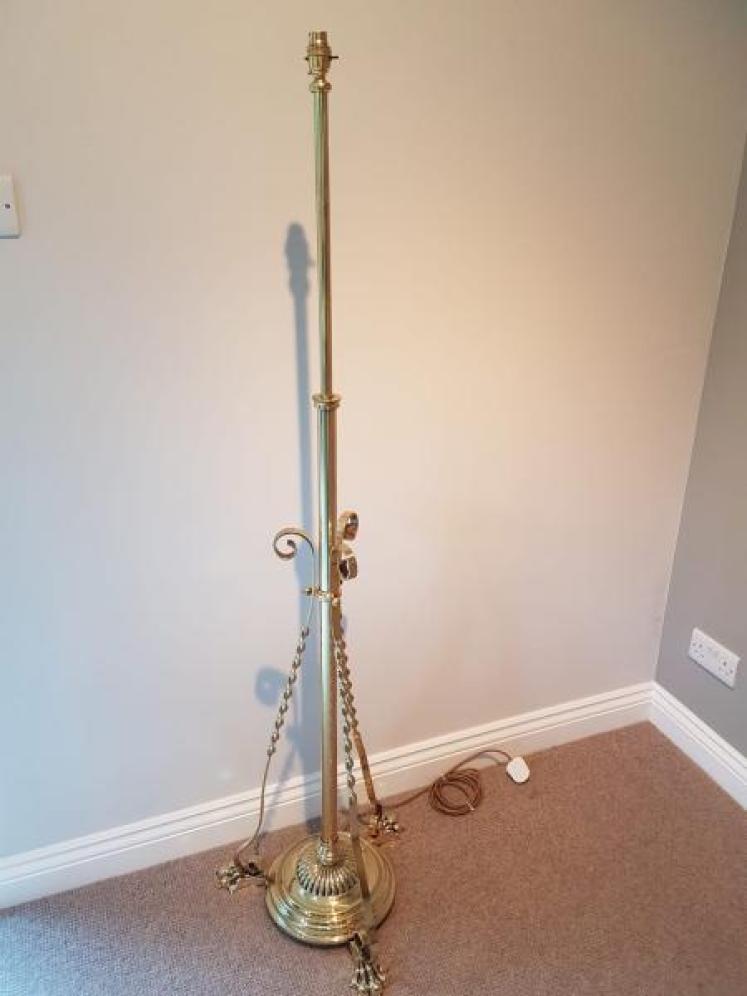 Quality Edwardian Cast Brass Lamp Standard - Image 1