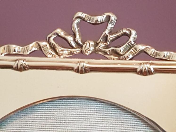 Fine Quality Antique Edwardian Silver Photo Frame - Image 2