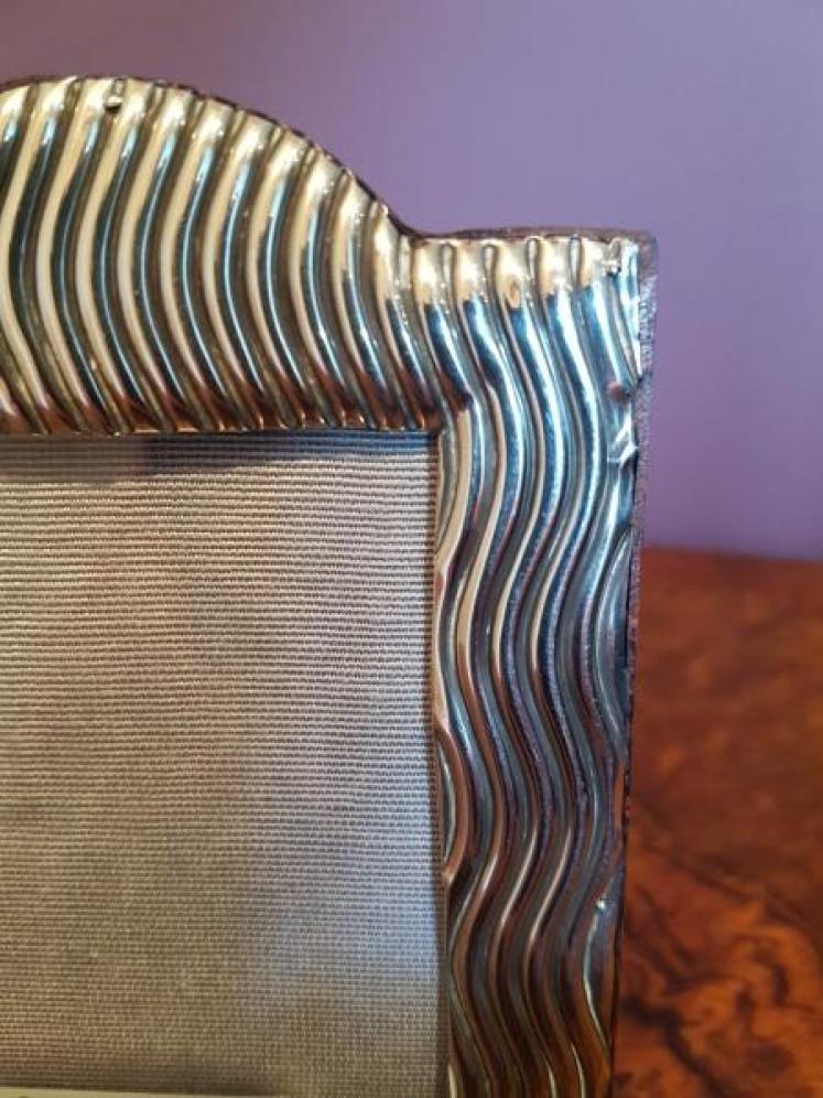 Edwardian Antique Silver Ribbed Photo Frame  - Image 2