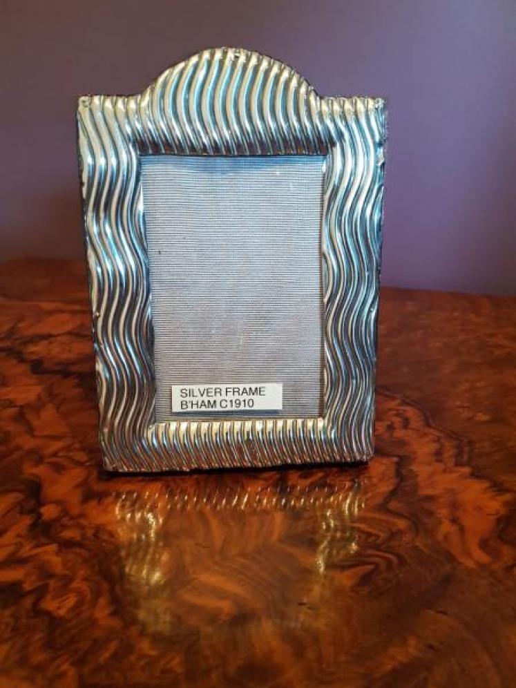 Edwardian Antique Silver Ribbed Photo Frame  - Image 5