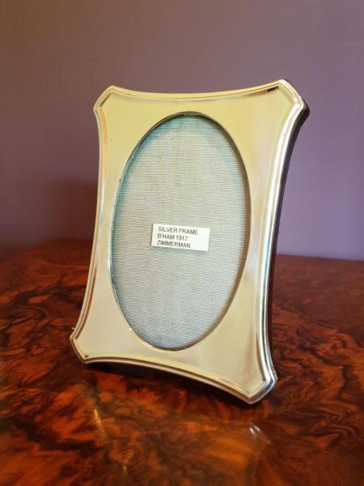 George V Antique Silver Shaped Photo Frame - Image 5