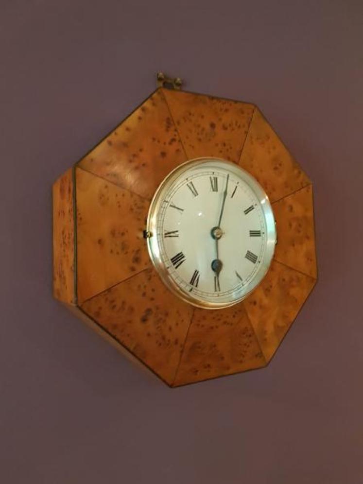 Late Victorian Antique Burr Yew Library Wall Clock - Image 5