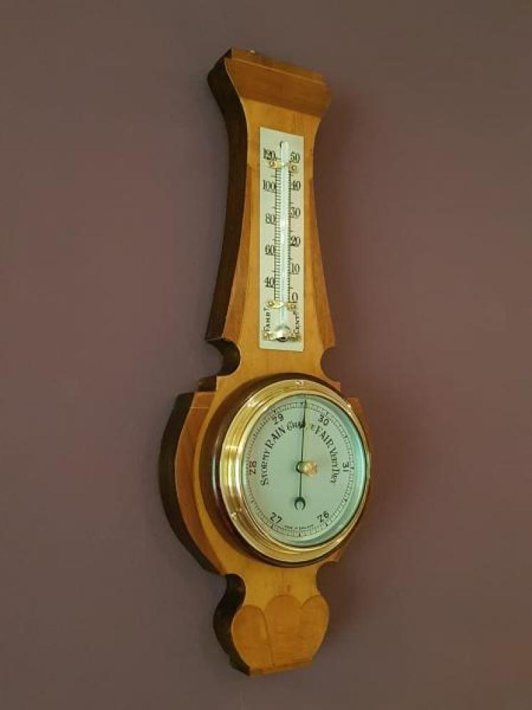 Small Antique Yew & Walnut Cased Banjo Barometer - Image 5