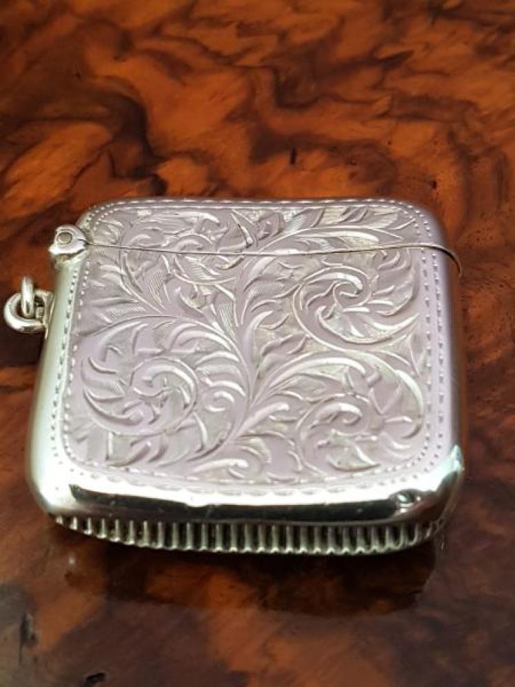 George V Silver and Gold Vesta Case - Image 5