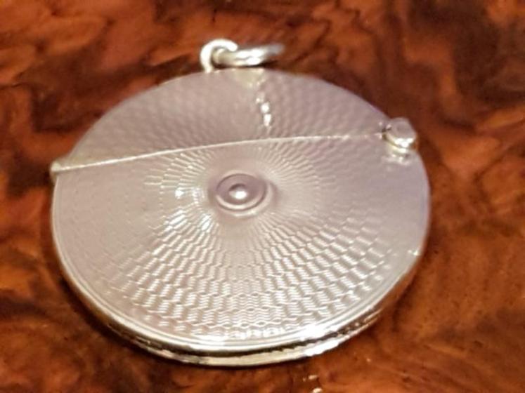 Antique Chester Silver Vesta Case Inset with a Compass - Image 3