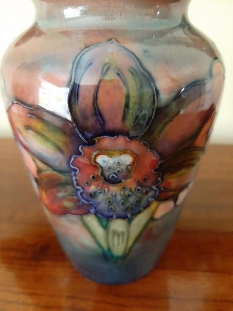 Moorcroft Slipper Orchid Flambe Glazed Vase - Image 2