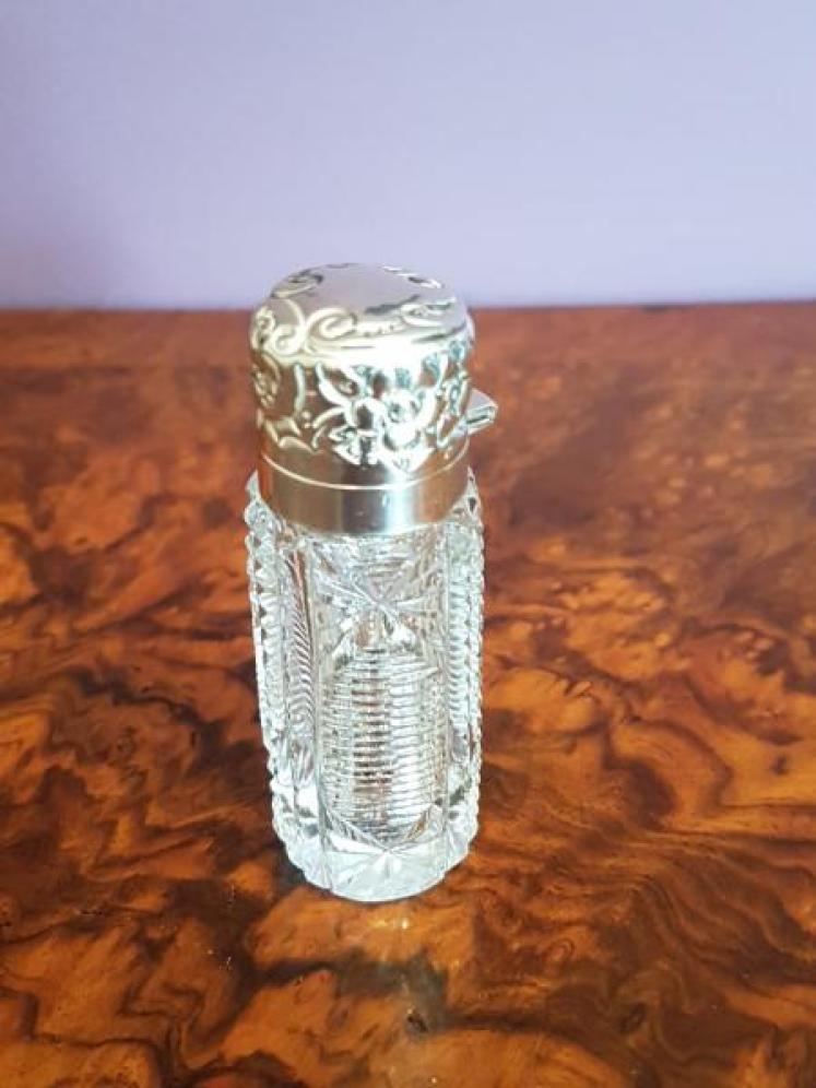 Victorian Antique Silver and Crystal Scent Bottle - Image 1