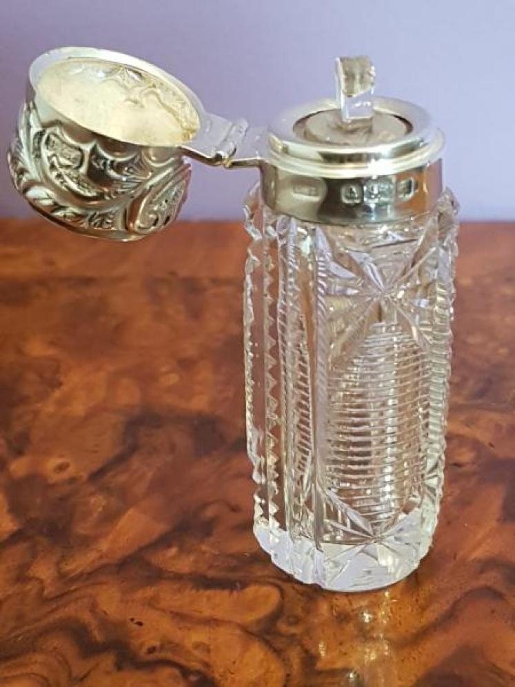 Victorian Antique Silver and Crystal Scent Bottle - Image 2