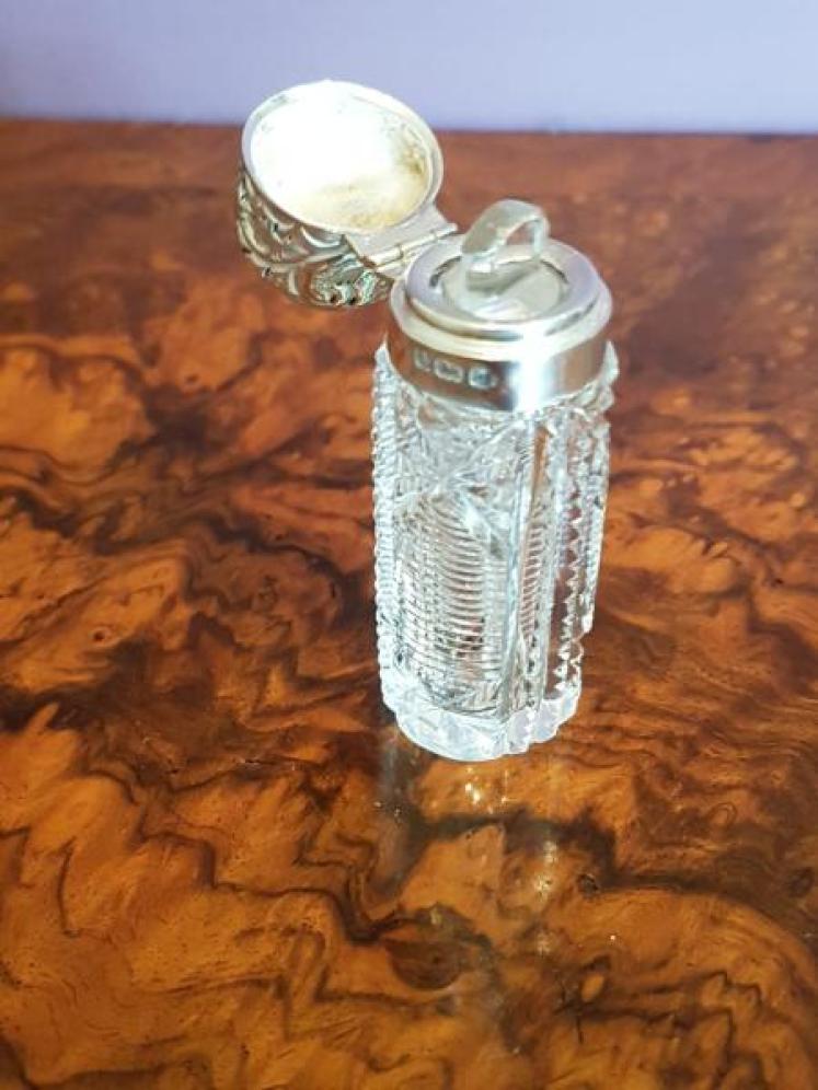 Victorian Antique Silver and Crystal Scent Bottle - Image 4