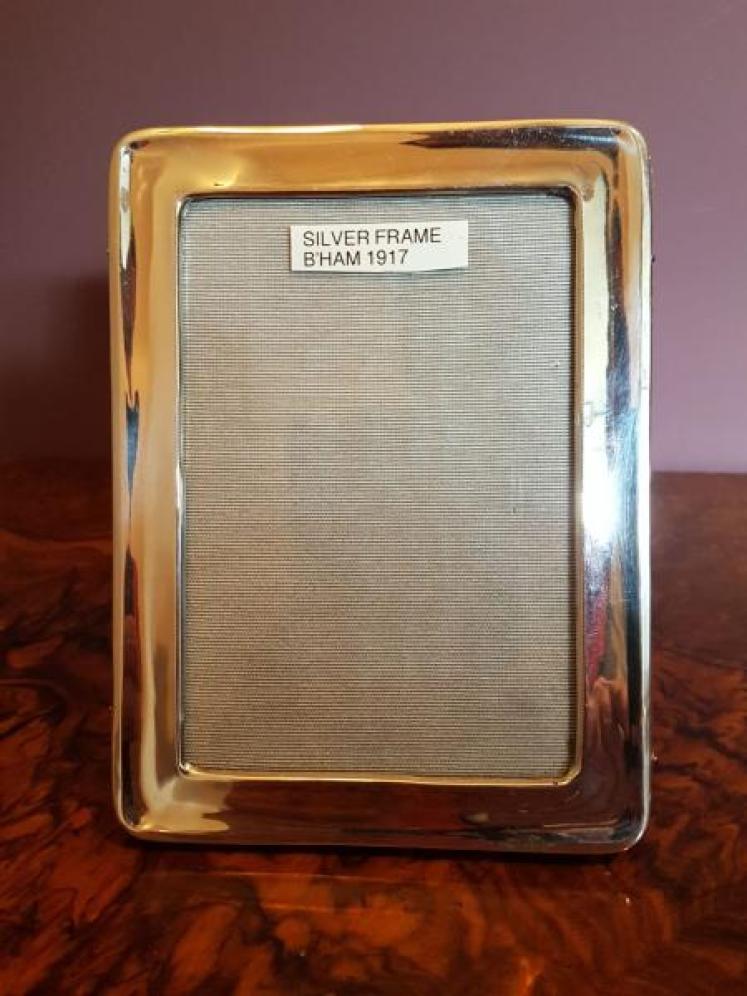 George  V Period Anique Silver Photo Frame - Image 1