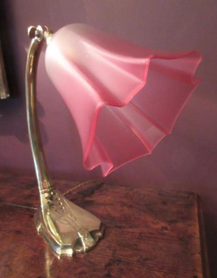 Art Nouveau Period Cast Brass Desk Lamp - Image 3