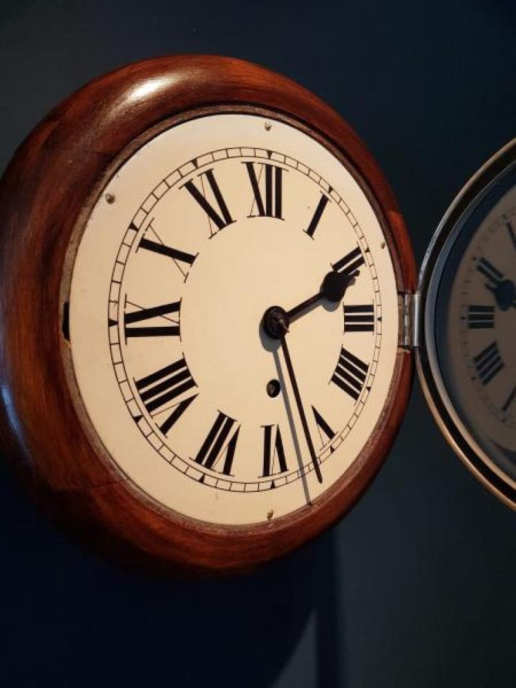 Edwardian 8 Day Mahogany 8" Dial Clock - Image 3