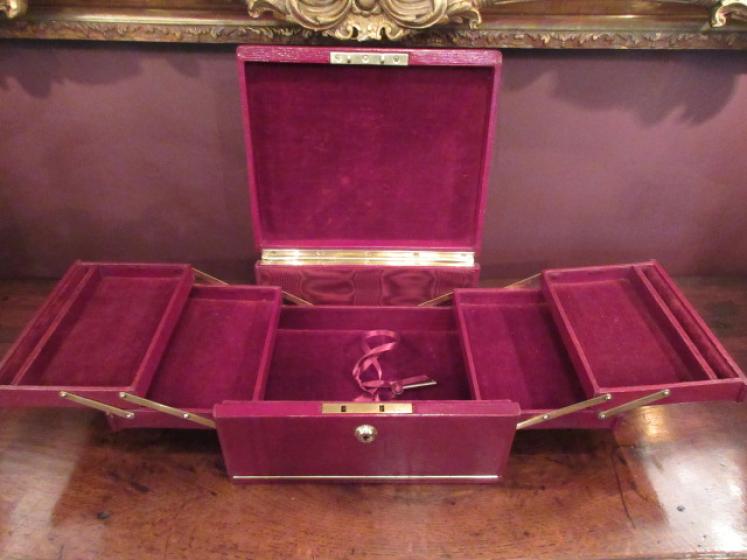 Victorian Antique Leather Bound Jewellery Box - Image 2
