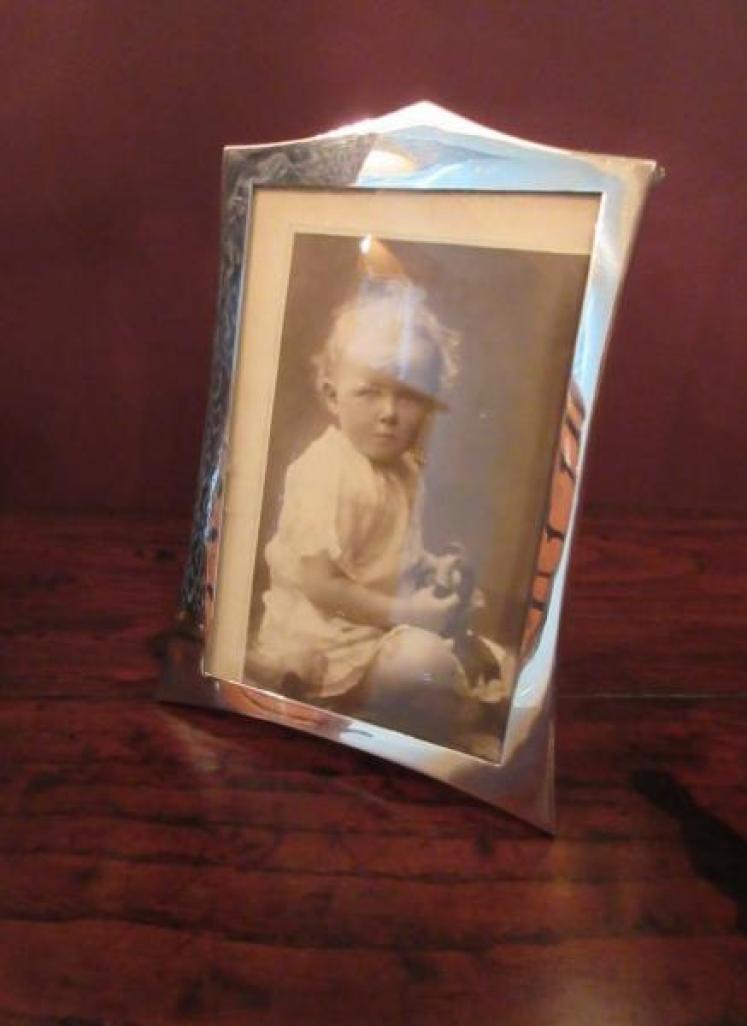 George V Period Antique Silver Photo Frame - Image 1