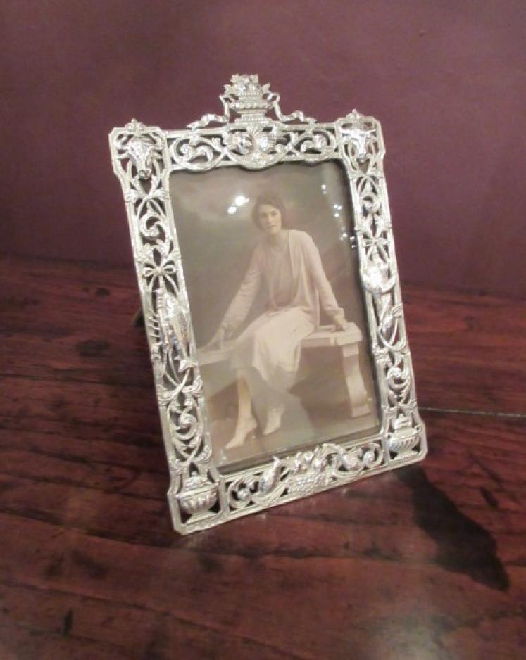 Superb 19th Century Cast Silver London Photo Frame - Image 1