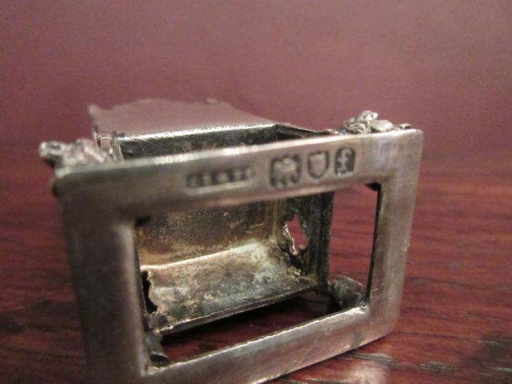 Edwardian Antique Silver 'Throne' Novelty Pin Cushion - Image 3