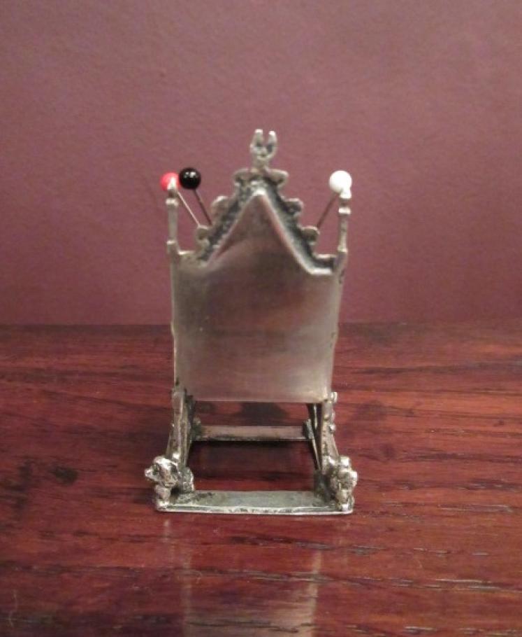 Edwardian Antique Silver 'Throne' Novelty Pin Cushion - Image 4