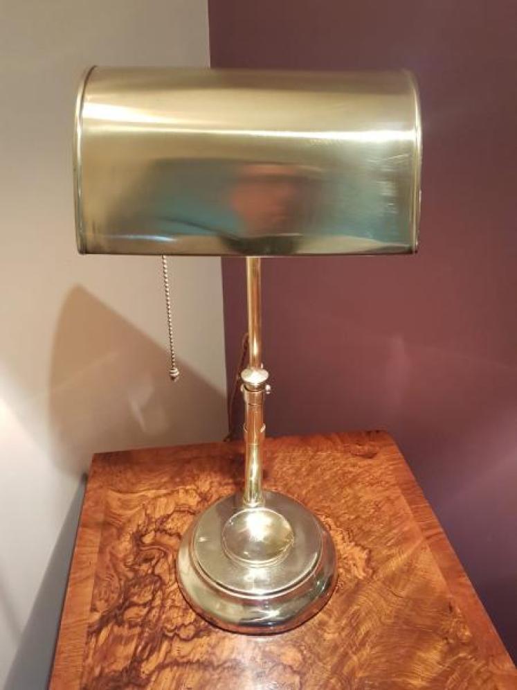 Superior Quality Edwardian Brass Desk Lamp - Image 2
