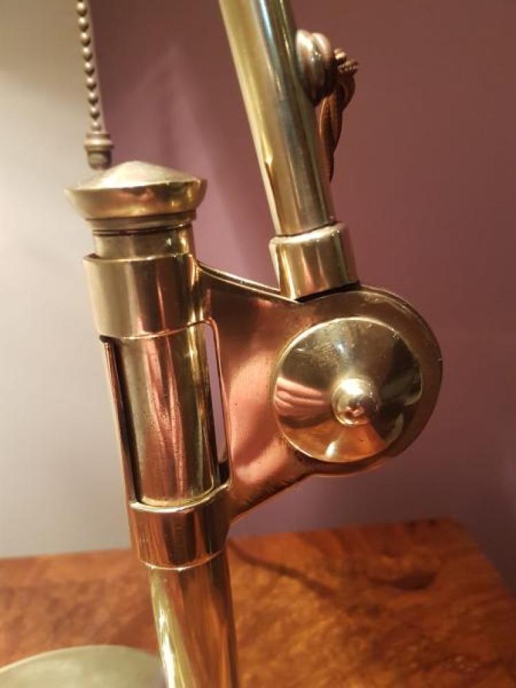 Superior Quality Edwardian Brass Desk Lamp - Image 3