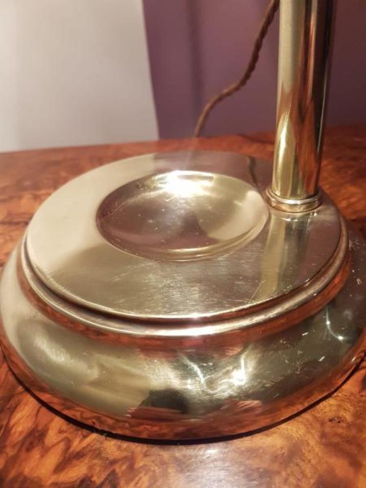 Superior Quality Edwardian Brass Desk Lamp - Image 4