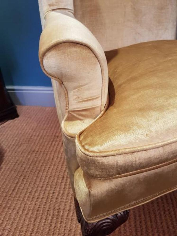 Fine Victorian Walnut Cabriole Leg Wing Back Arm Chair - Image 5