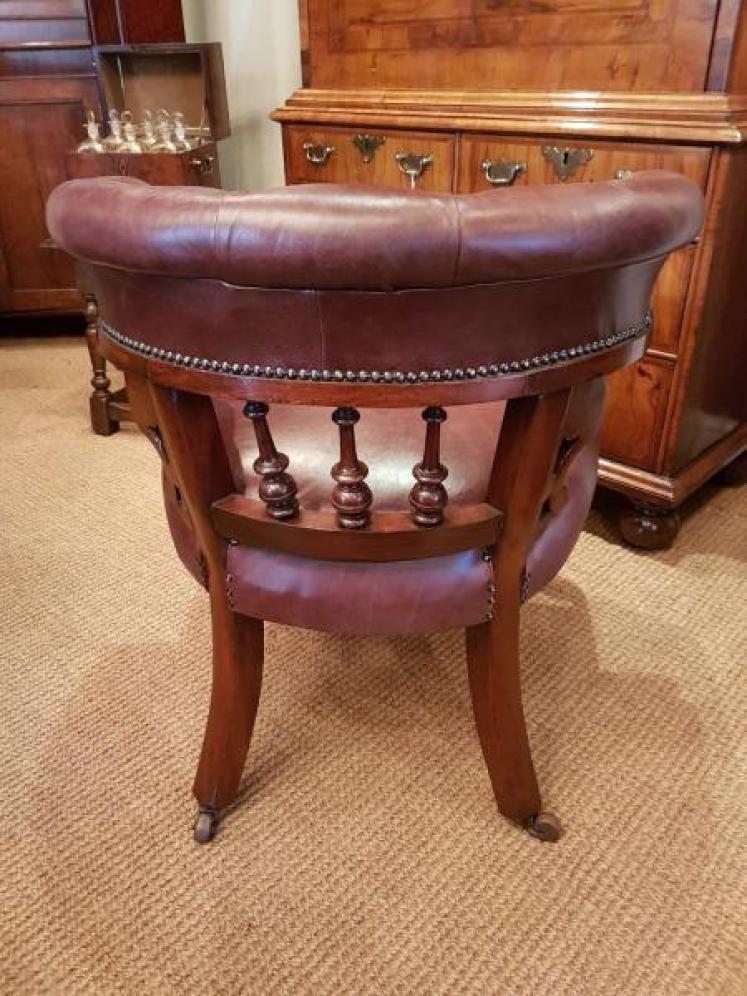 Superb William IV leather upholstered Library Chair - Image 2