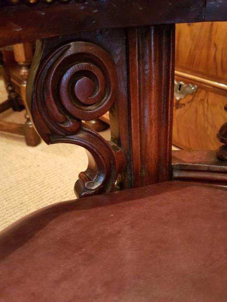 Superb William IV leather upholstered Library Chair - Image 4