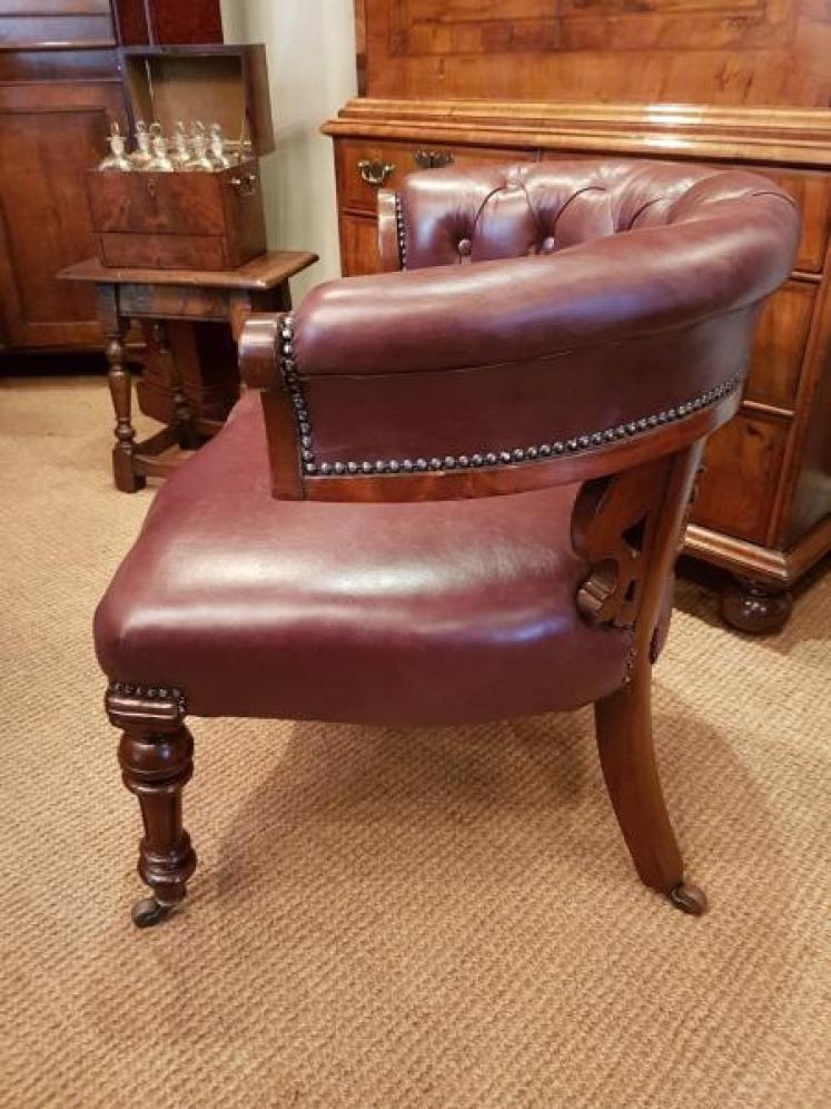 Superb William IV leather upholstered Library Chair - Image 5