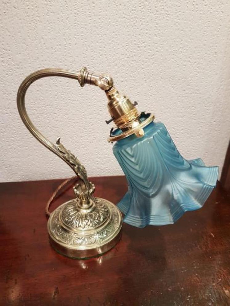 Antique Edwardian Cast Brass Table Lamp and Shade - Image 5