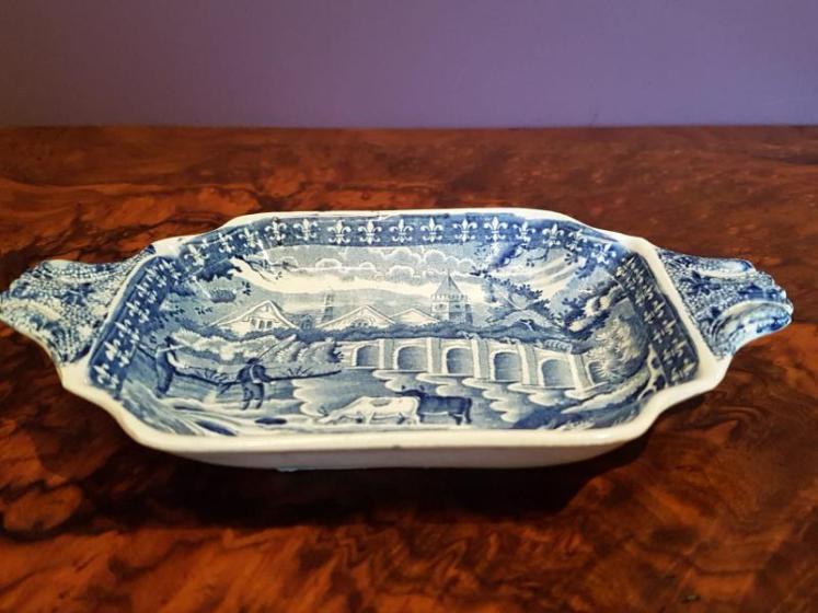 Early 19th Century Blue and White Transfer Print Pickle Dish - Image 5