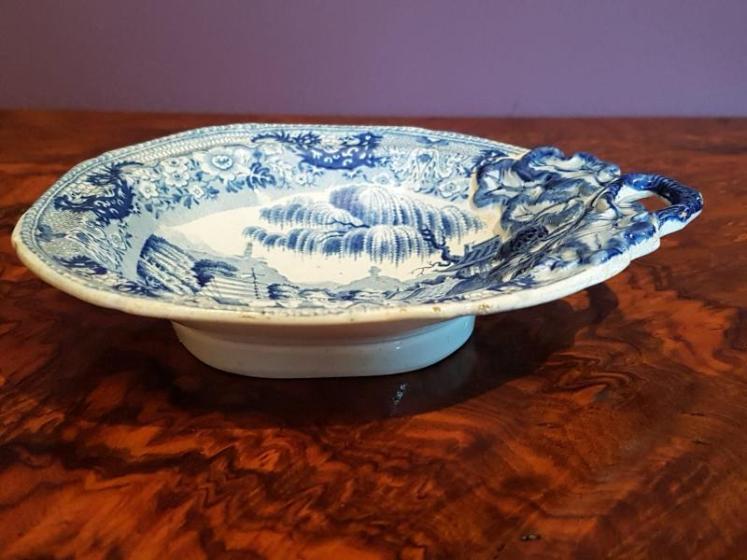 Early 19th Century Davenport Pickle Dish - Image 2