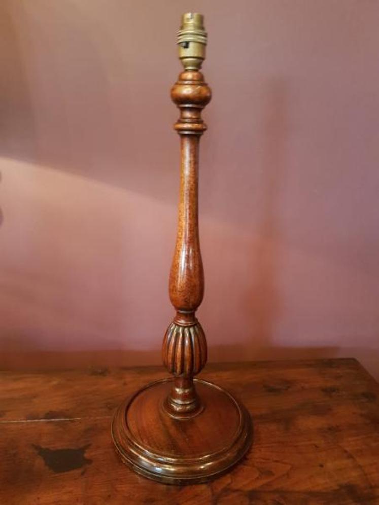Quality Edwardian Antique Mahogany Table Lamp - Image 1
