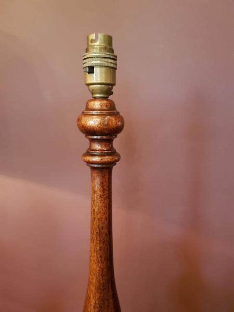 Quality Edwardian Antique Mahogany Table Lamp - Image 2