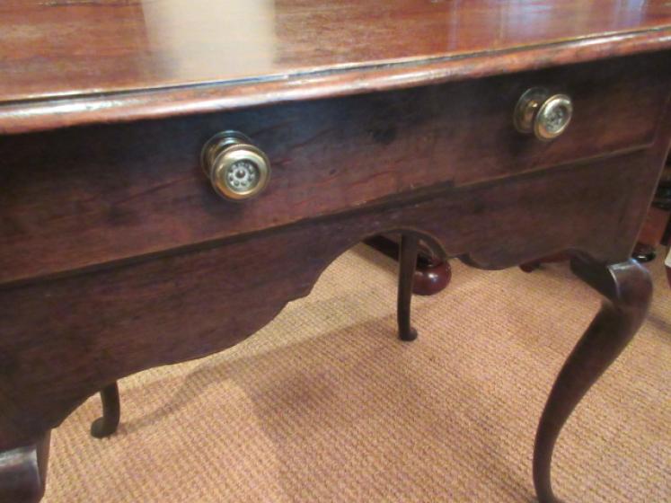 Mid Georgian Antique Oak Lowboy - Image 4