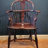 Antique Victorian Low Back Yew and Elm Wood Windsor Chair