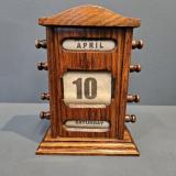 Antique Small Edwardian Oak Perpetual Desk Calendar