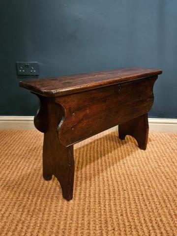 Antique Georgian Furniture George III Pine and Elm Six Plank Coffer