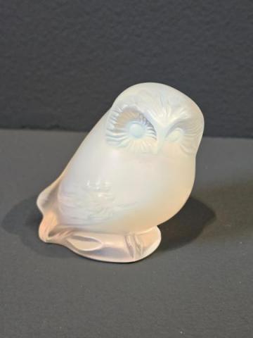 Lalique Owl at Sturmans Antiques